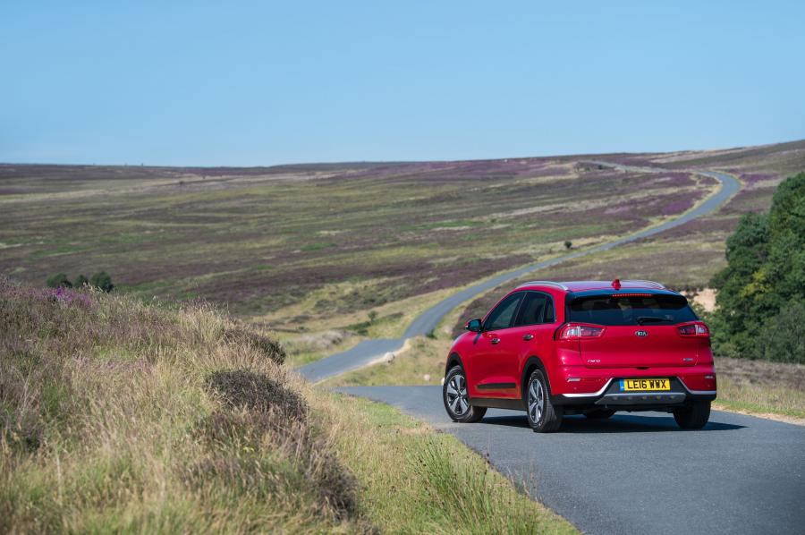  Kia Niro 2016 года  (UK) (фото 18 из 31)